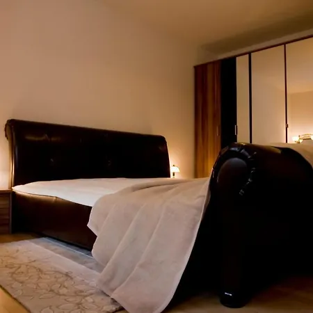 Maria-viktoria Apartment *